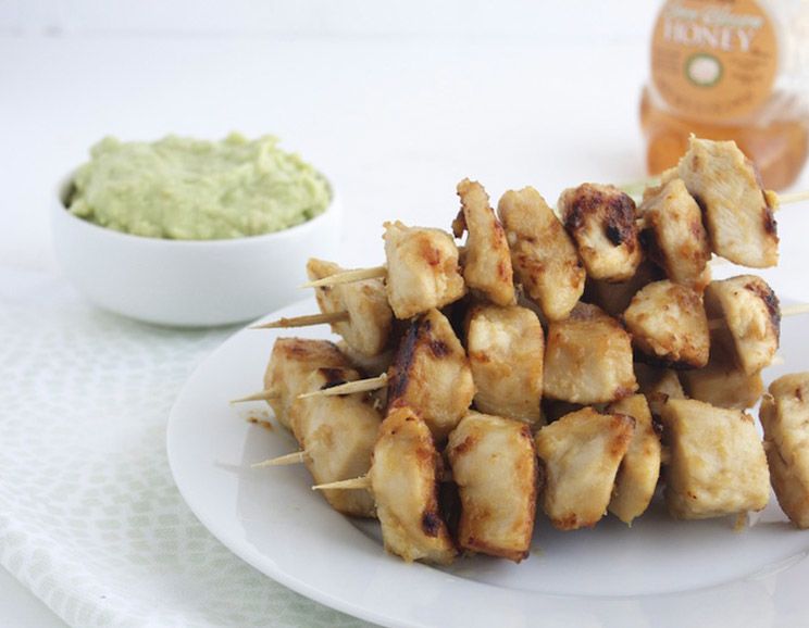 Honey-Lime-Chicken-Skewers-with-Avocado-Dipping-Sauce744.jpg