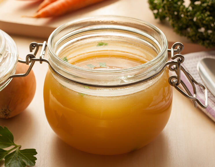 5-Health-Benefits-of-Bone-Broth744.jpg