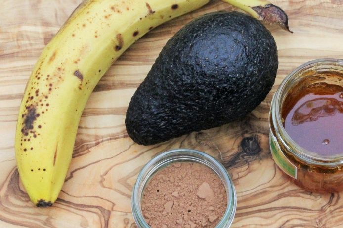 Avocado-Chocolate-Mousse-1-694x463.jpg