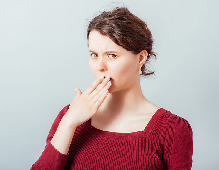 14 Common Causes of Bad Breath (and How to Freshen Up) 2