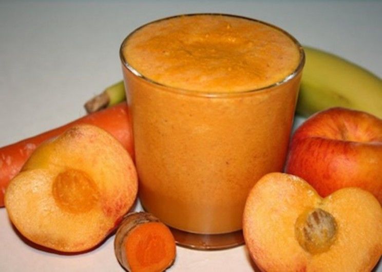 Coconut-Turmeric-Peach-Smoothie