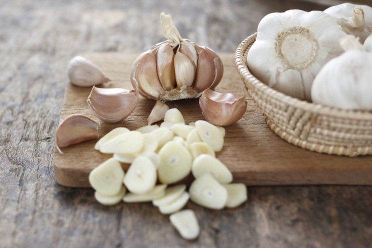 garlic-stinky-foods