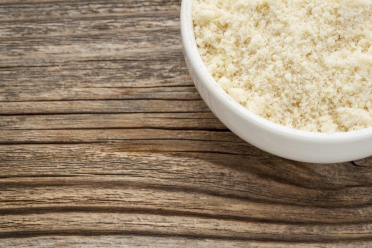 almond flour in ceramic bowl