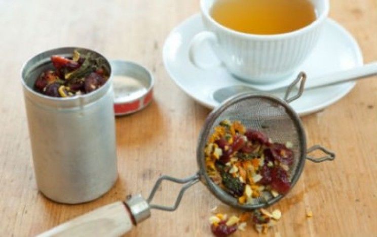 dried fruit and herb tea_wholefoods