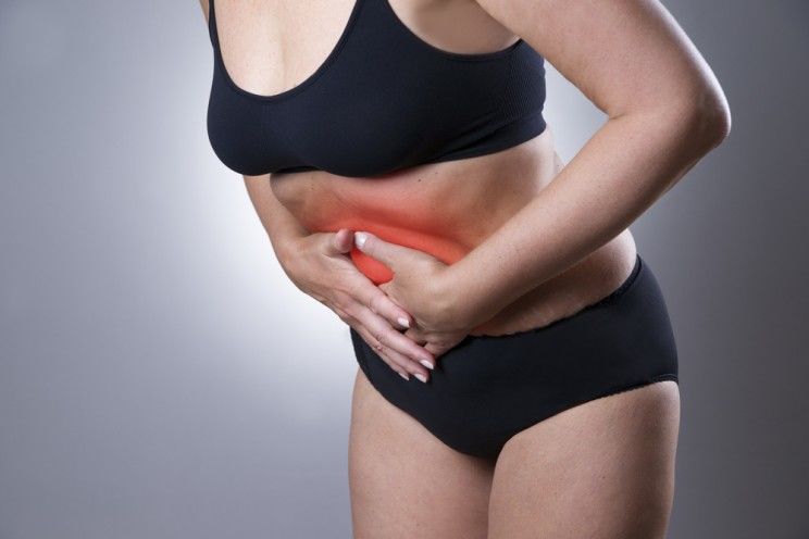 woman with abdominal pain