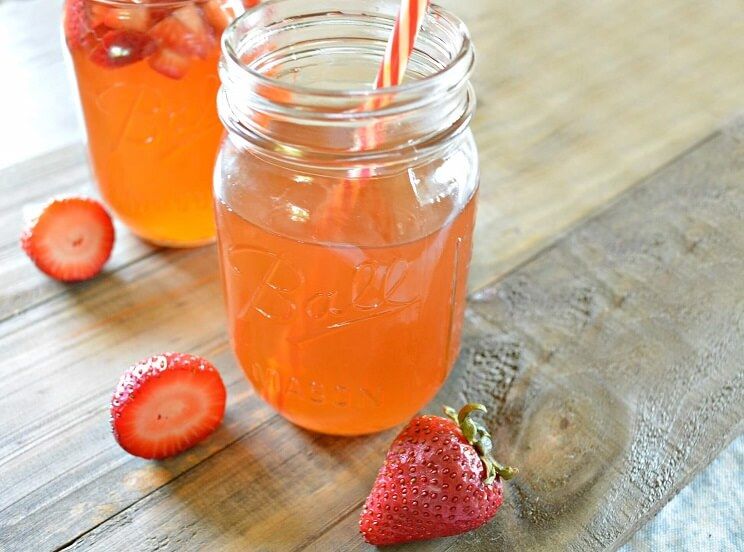 kombucha in a jar