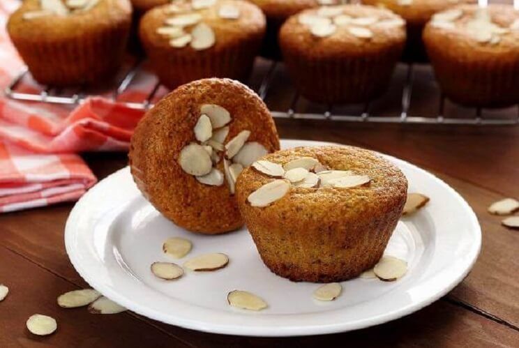 poppyseed-almond-muffins