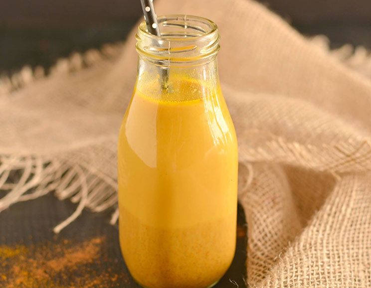 golden turmeric latte featured image