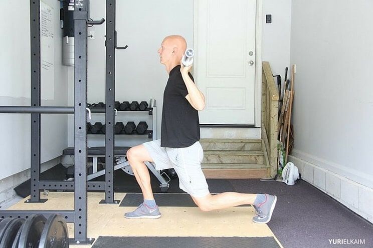 barbell lunge exercise