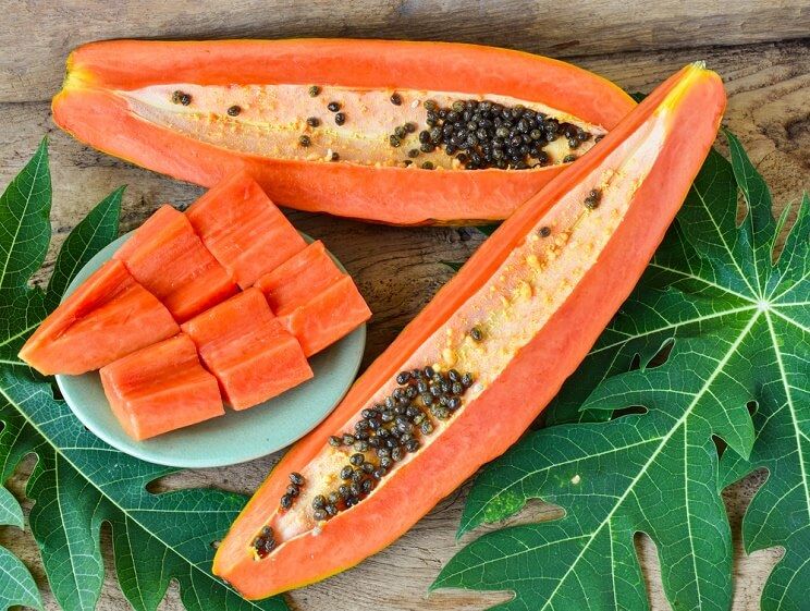 papaya fruit whole and cut up