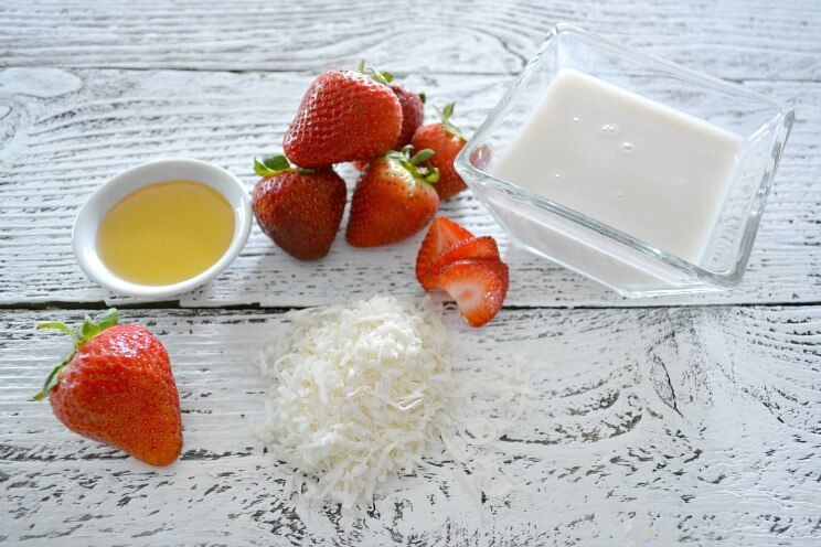 Strawberry-Coconut-Pops-Ingredients.jpg