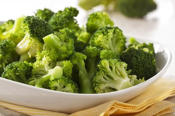 cooked broccoli