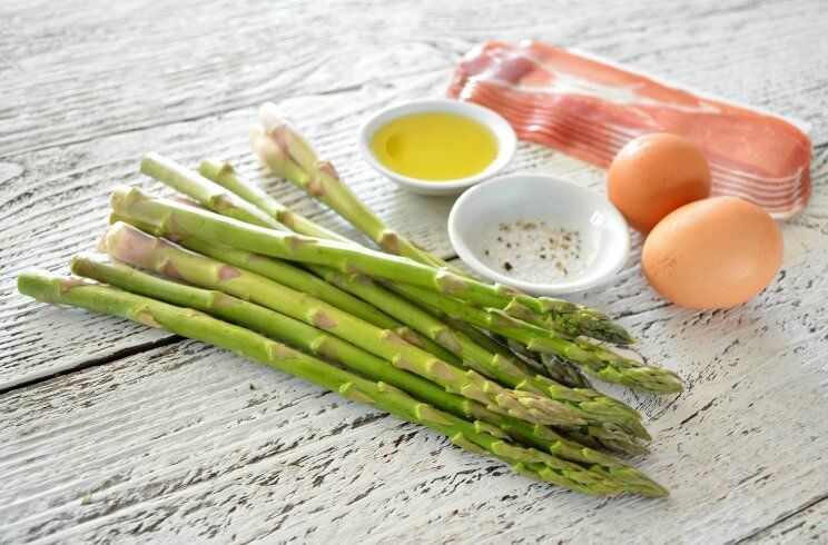 Proscuitto-Wrapped Asparagus Dipped in Soft Boiled Eggs