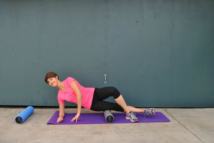 IT band foam roller exercise