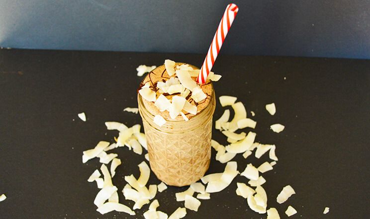 chocolate maca milkshake