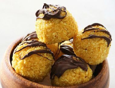 Chocolate Turmeric Truffles with Coconut Oil