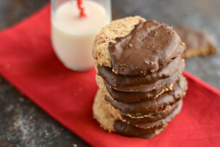 almond shortbread cookie stack