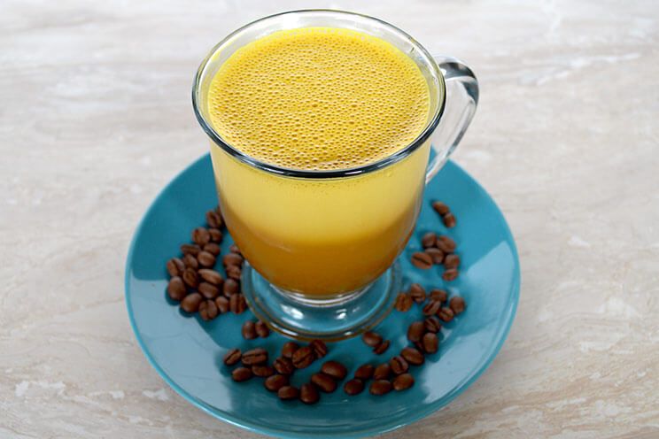 schema-photo-4-Ingredient-Awakening-Coffee-with-Turmeric-Coconut-Oil-and-Coconut-Milk.jpg