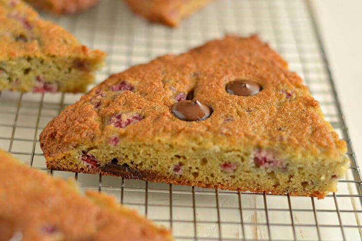 schema-photo-Dark-Chocolate-Raspberry-Scones-Recipe.jpg