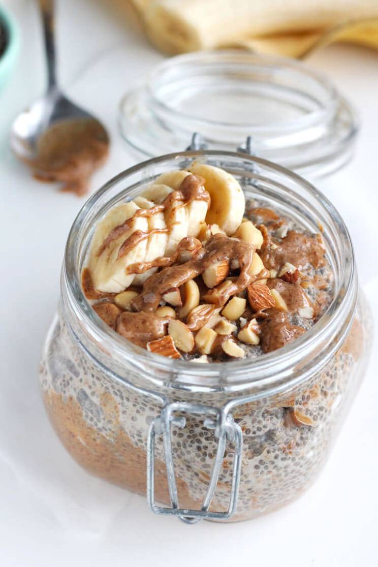 almond butter chia pudding