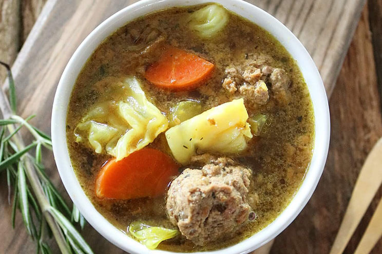 schema-photo-Bone-Broth-Turmeric-Soup-with-5-Ingredient-Meatballs.jpg