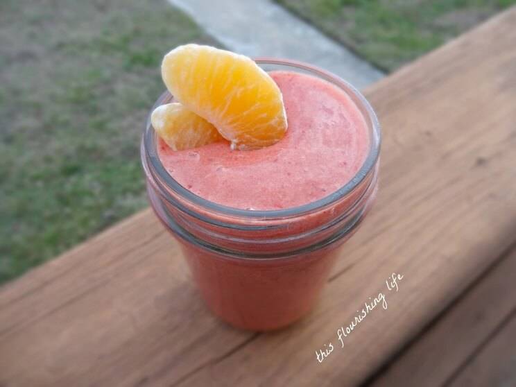 strawberry clementine smoothie