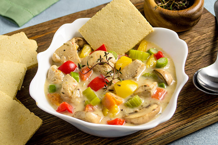 schema-photo-Chicken-Pot-Pie-Soup-with-Pie-Crust-Crackers.jpg