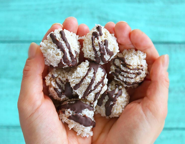 Raw Cacao Coconut Oil Fat Bombs