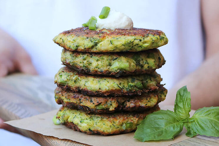 schema-photo-Crispy-and-Easy-Zucchini-Fritters.jpg