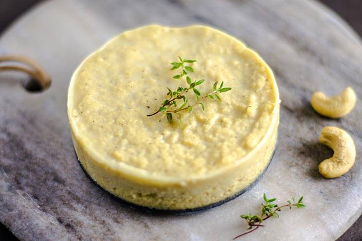 How to Make Dairy-Free Parmesan Cheese | Raw, Vegan Paleo