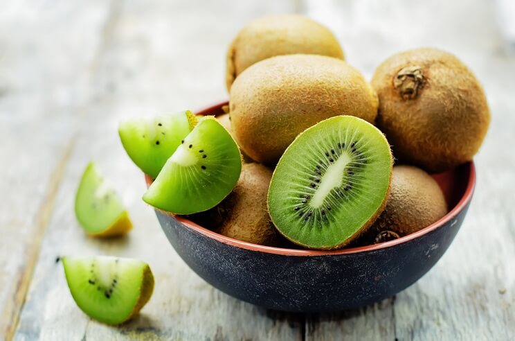 kiwis in a bowl