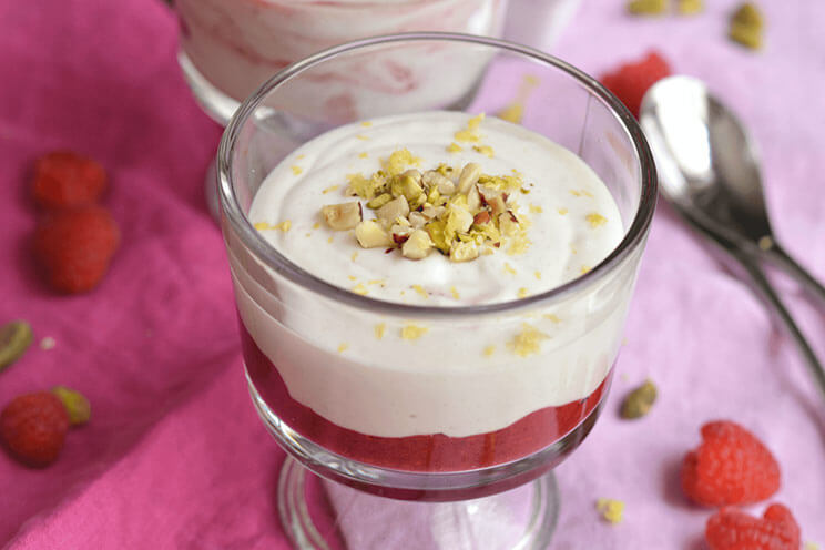 SCHEMA-PHOTO-Coconut-Panna-Cotta-with-Raspberry-Sauce.jpg