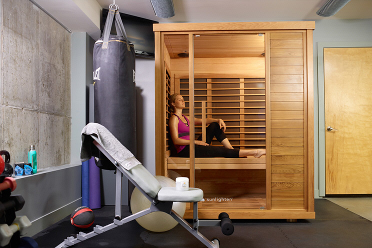How The Benefits of Infrared Saunas Can Detox, Slow Aging and Reduce Pain