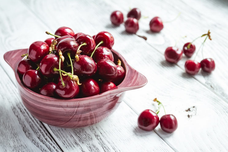 Natural Pain Relief: 9 Foods That Soothe Pain (Without Drugs)