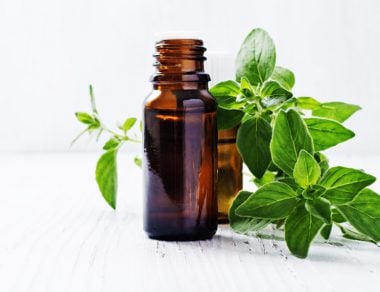 7 Natural Benefits of Oregano Oil & 5 Ways to Use It