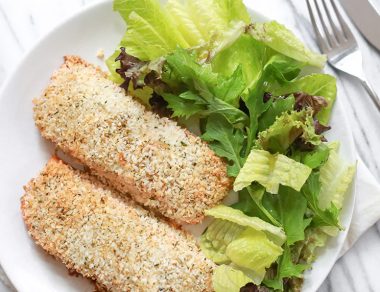 If you’re bored of ho-hum grilled salmon, this recipe is just what your tastebuds are craving. Baked coconut crusted salmon fillets makes fish night easy.