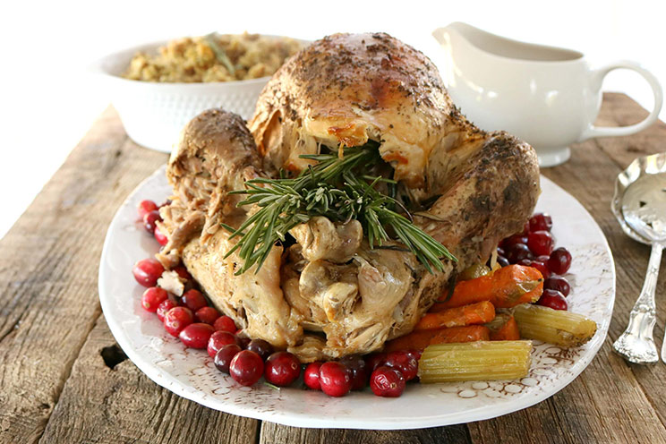 SCHEMA-PHOTO-Slow-Cooker-Whole-Turkey.jpg