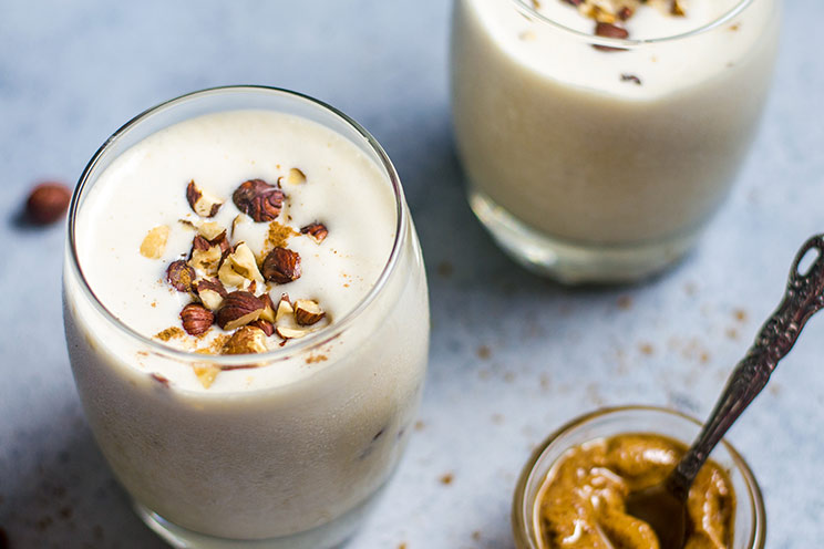 SCHEMA-PHOTO-3-Ingredient-Banana-Hazelnut-Butter-Milkshake.jpg