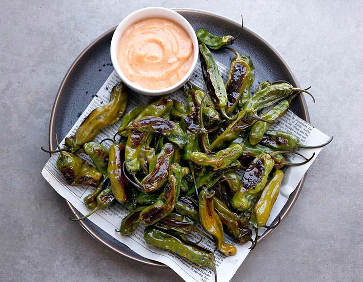 Dip These Blistered Sesame Ginger Shishito Peppers in Sriracha Mayo for an Easy Snack