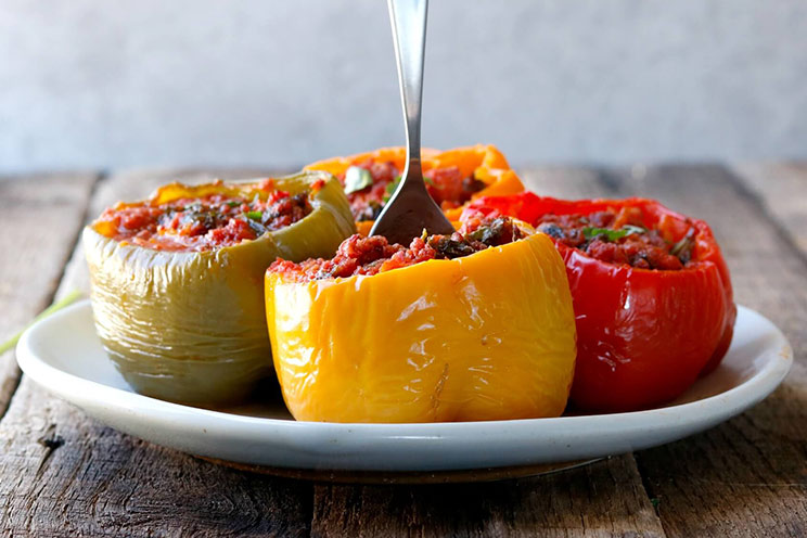 SCHEMA-PHOTO-Slow-Cooker-Jerky-and-Kale-Stuffed-Peppers.jpg