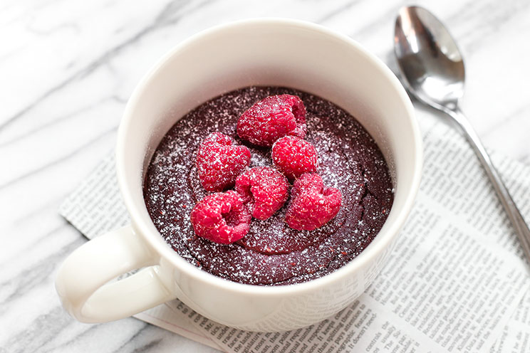 SCHEMA-PHOTO-The-Gluten-Free-Red-Velvet-Mug-Cake.jpg