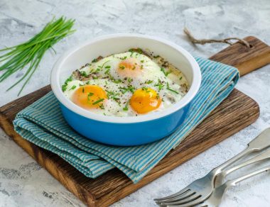 Jazz up your breakfast with these baked Fisherman’s Eggs recipe with protein-packed sardines. This recipe even works during busy mornings.