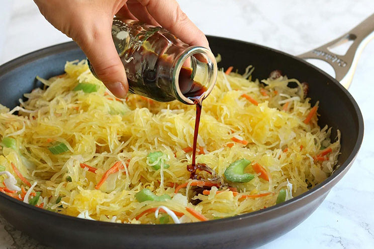 How To Cook Spaghetti Squash Like An Expert Paleohacks Blog