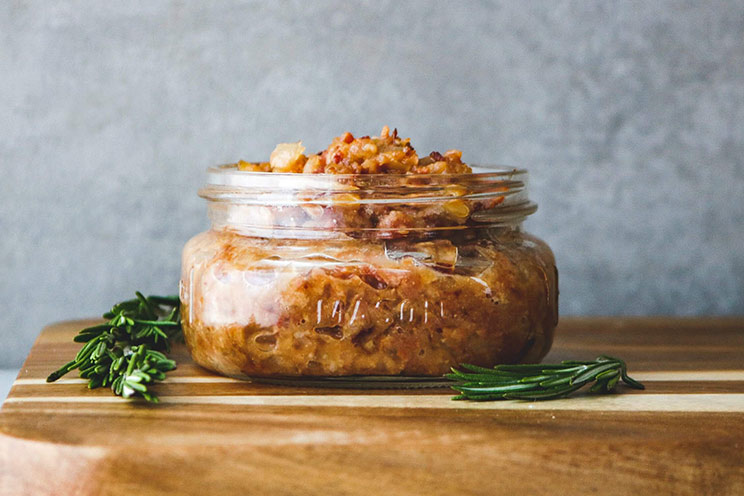 SCHEMA-PHOTO-This-Amazing-Bacon-Jam-Belongs-on-Everything.jpg