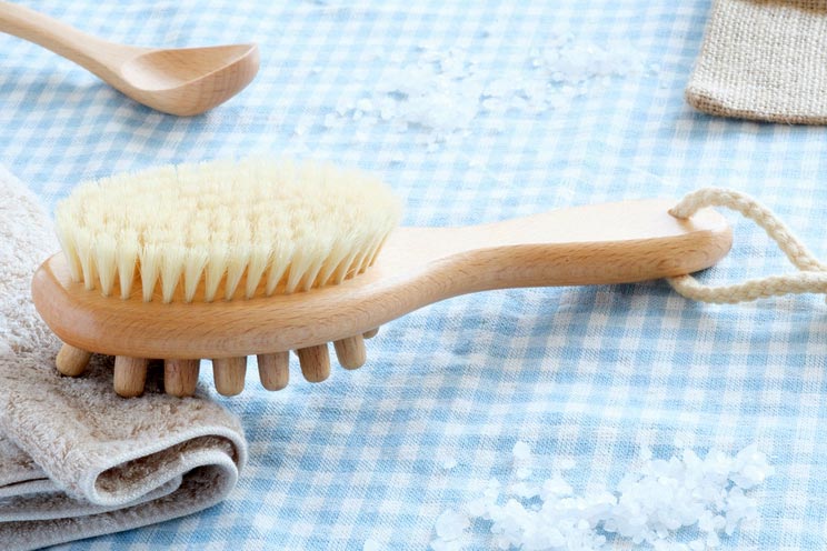 Dry Brushing: 6 Amazing Benefits + How To Do It