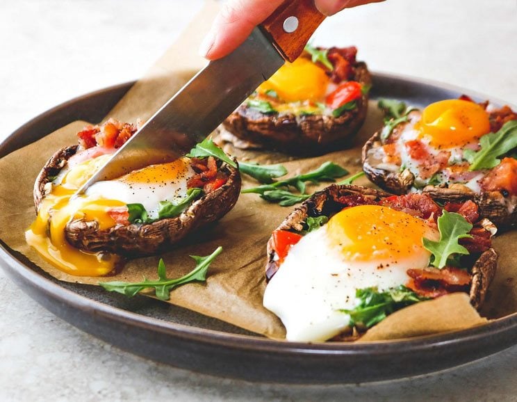 Bacon and Baked Egg Portobello Mushrooms