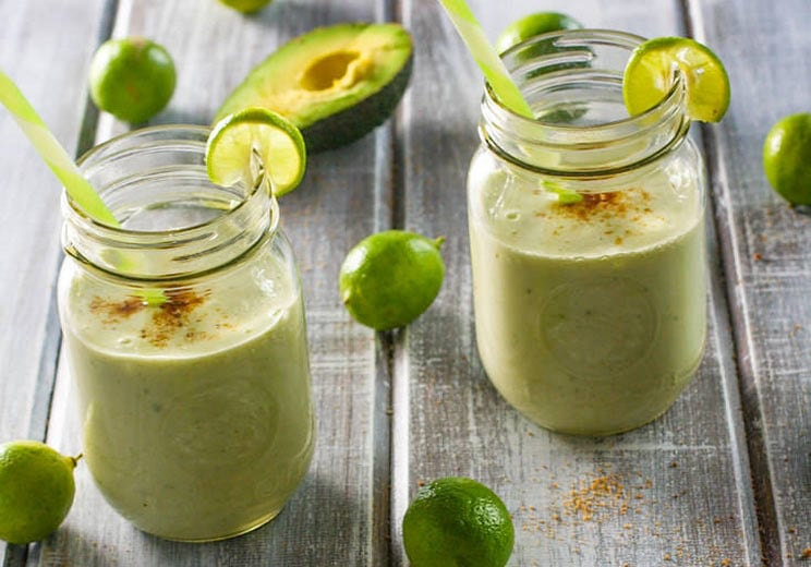 17 Nutrir Green Smoothie Receitas (Paleo + Rico em Vitaminas)