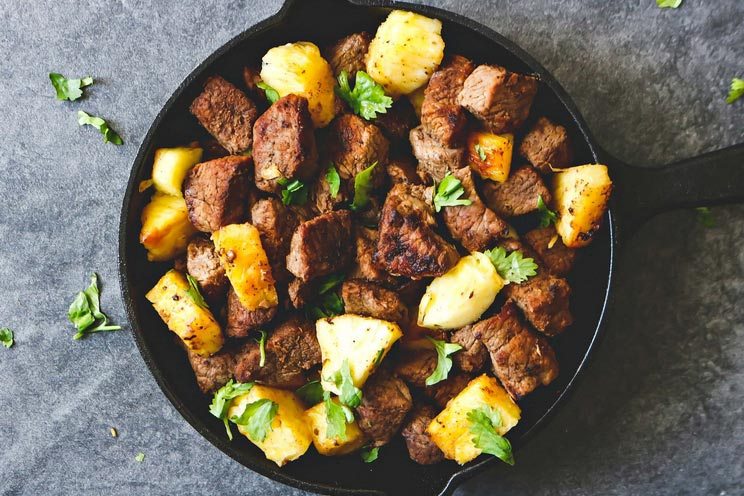 These one-pan Sesame Pineapple Steak Bites are bursting with tropical flavor! Perfect for a quick lunch or dinner.