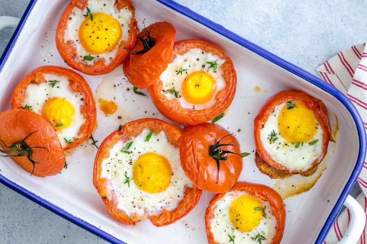 A simple, nourishing recipe made with just a handful of ingredients. These baked eggs in tomato cups make for the perfect low-carb, protein-packed breakfast.