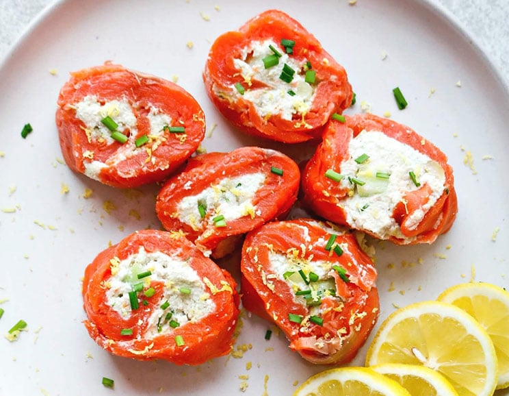 Smoked Salmon Pinwheels with Creamy Cashew Chive Filling